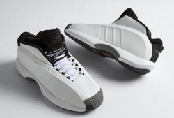 李宁808最新爆料,匠心独运，引领潮流运动鞋新风尚”